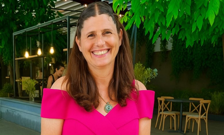 מאיה מיכל מנדל - מטפלת רגשית בקונסטלציה משפחתית בנתניה