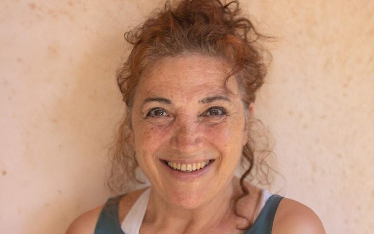 עמית בן צבי אבני - אבני דרך - טיפול רגשי לנשים בקרית טבעון ואונליין